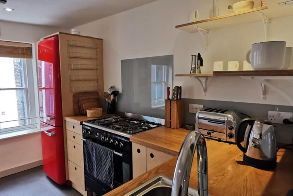 Spacious 2 Bedroom Apartment In The Heart Of Soho. Λονδίνο Εξωτερικό φωτογραφία