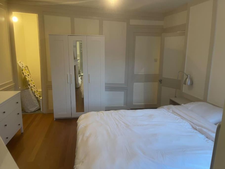 Spacious 2 Bedroom Apartment In The Heart Of Soho. Λονδίνο Εξωτερικό φωτογραφία