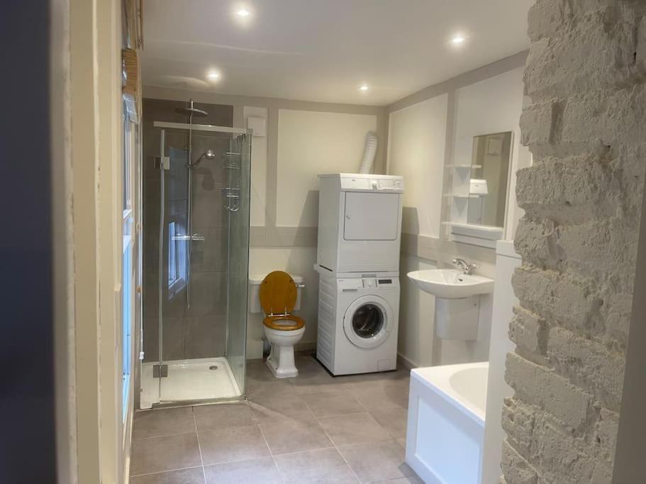 Spacious 2 Bedroom Apartment In The Heart Of Soho. Λονδίνο Εξωτερικό φωτογραφία